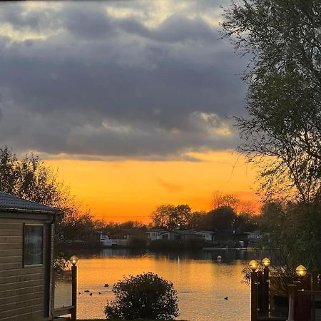 Hotel Hot Tub Breaks At 35 Merlin Point Tattershall Extérieur photo