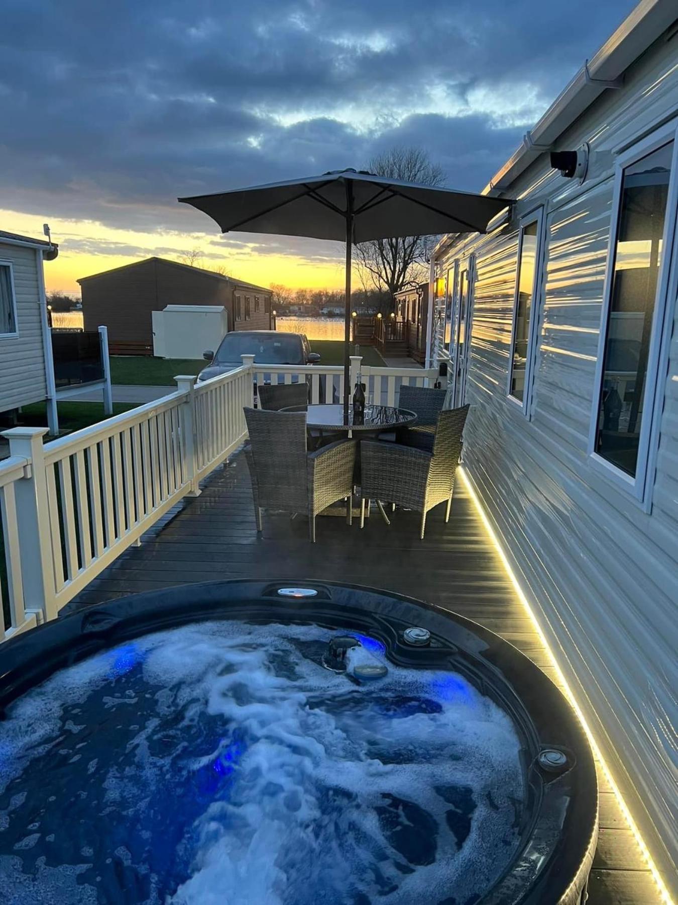 Hotel Hot Tub Breaks At 35 Merlin Point Tattershall Extérieur photo